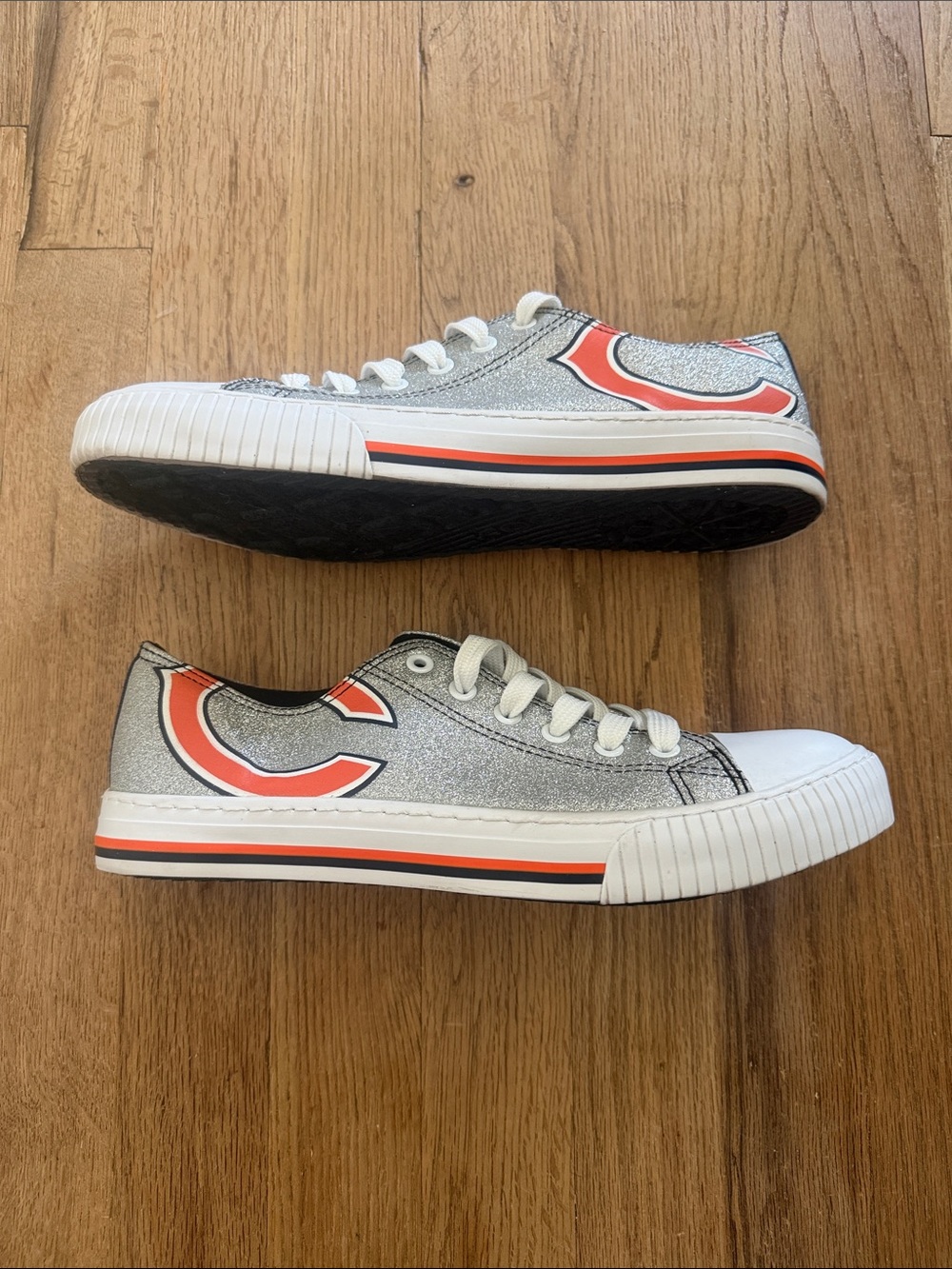 FOCO Chicago Bears NFL Silver Glitter Low Top Canvas Sneakers Shoes